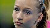 俄罗斯体操小美女谢苗诺娃赛场写真