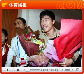 刘翔抵达广州备战亚锦赛 飞人胸有成竹志在卫冕