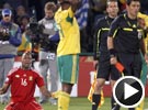 库内滑铲苏亚雷斯染红离场 世界杯南非VS乌拉圭