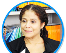 ����פ��ʹ������Lauryne Massinga