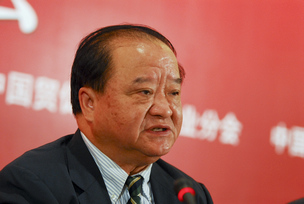 中国机械工业联华合会执行副会长张小虞