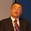 倪威，清华大学客座教授，亚新科国际公司总裁，中国