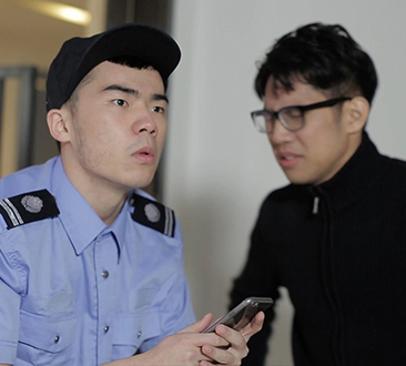 奇葩保安遭遇基情笨贼