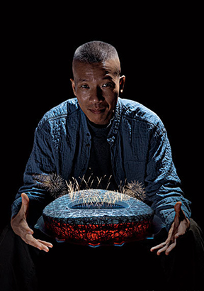 国际大奖,与徐冰,谷文达,黄永砯被誉为"中国当代艺术的海外四大金刚"